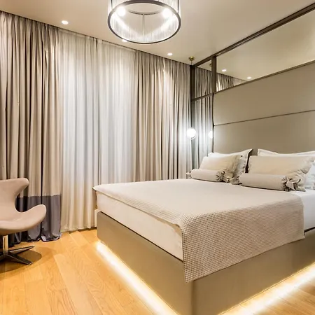 Luxury Fortuna *