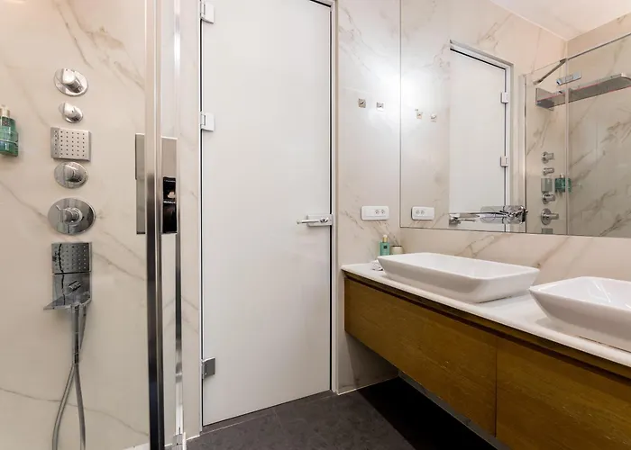 Luxury Fortuna Apartamento *